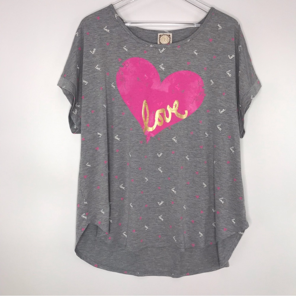 Tru Self grey top with pink heart and love. NWT